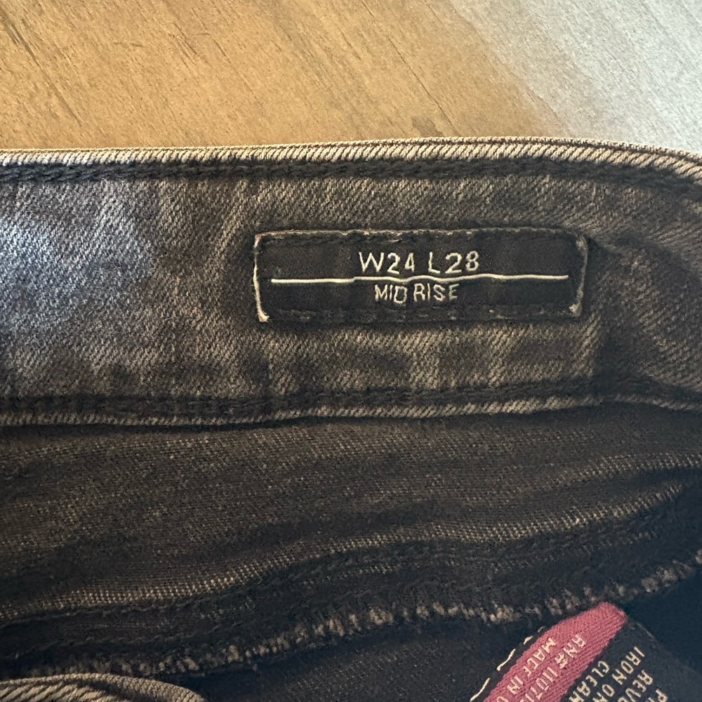 Vigoss Women’s Skinny Jeans - Picture 5 of 8